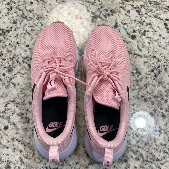 Women’s Nike golf shoes roshe pink - Picture 4 of 8